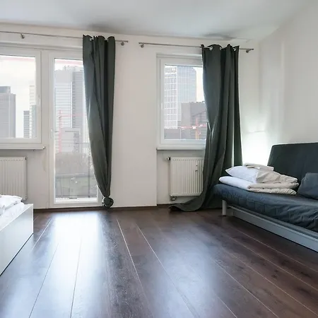 Kaiser Apartment *